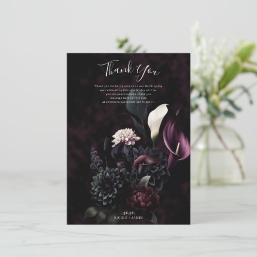 Dark Moody Romantische Bloemenbruiloft Dank u Kaart (Staand voorkant)