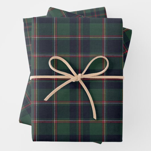 Dark Navy Blue Red Green Plaid Pattern Holiday Inpakpapier Vel (In situ)