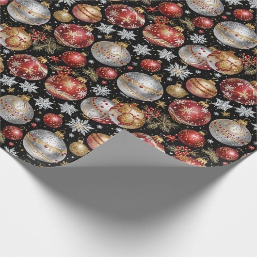 Dark Ornament Wrapping Paper with Silver, Gold Red Cadeaupapier (Hoek)