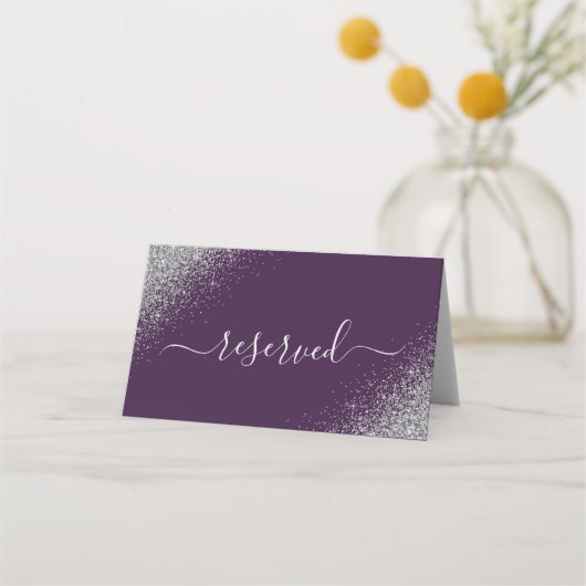 Dark Paarse Silver Glitter Reserved Wedding Plaatskaartje (Voorkant)
