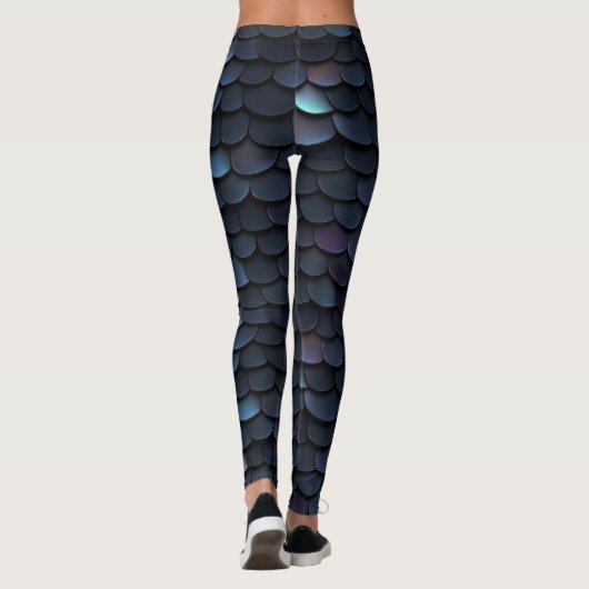 Dark Pattern Scale Leggings (Achterkant)