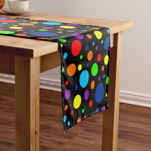 Dark Rainbow Spots Table Runner Korte Tafelloper (Voorbeeld)