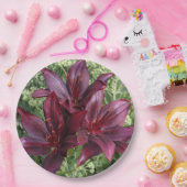 Dark Red Asiatic Lilies Floral Papieren Bordje (Feest)