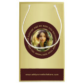 Dark-red gold design,Logo or Photo in gold circle, Klein Cadeauzakje (Achterkant)