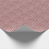 Dark Red & White Wonky Stripes Cadeaupapier (Hoek)