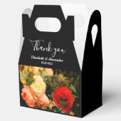 Dark romantic moody elegant floral wedding bedankdoosjes (Geopend)