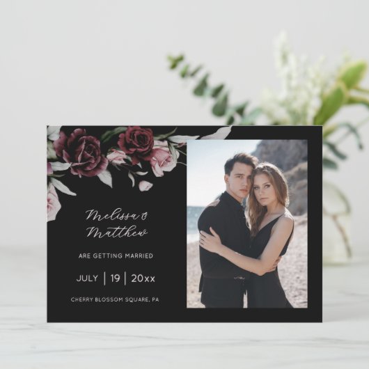 Dark Romantic Roses Black Wedding Save The Date (Staand voorkant)