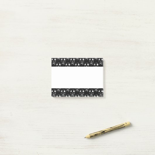 Dark Skulls Post-it® Notes (Op bureau)