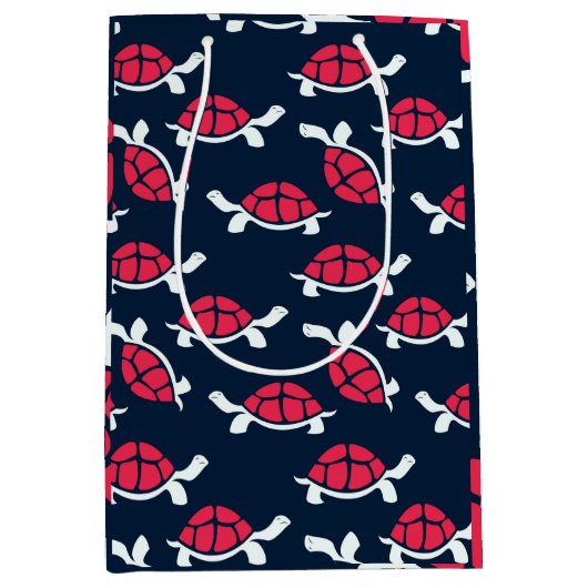 Dark Theme Tortoise Cartoon Medium Cadeauzakje (Voorkant)