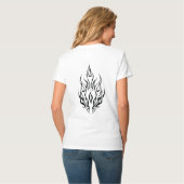 Dark Tribal Flame Mask – Abstract Fire Art Design T-shirt (Achterkant volledig)