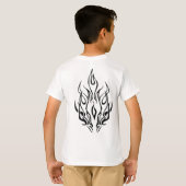 Dark Tribal Flame Mask – Abstract Fire Art Design T-shirt (Achterkant volledig)