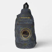 Dark Zodiac Astrology: Steenbok Black Gold Naam Sling Bag (Voorkant)
