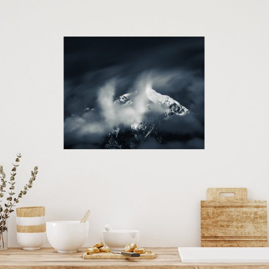 Darkness en chaos over de berg poster (Keuken)