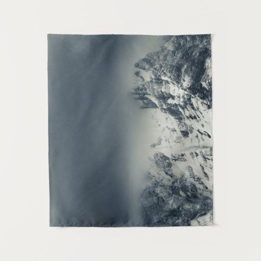 Darkness en wolken over de bergen wandkleed (Voorkant)