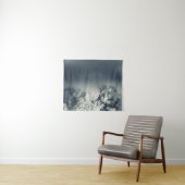 Darkness en wolken over de bergen wandkleed (In Situ (horizontaal))