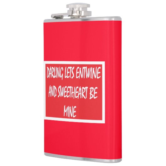 Darling Lets Entwine-liefhebbers vinden rood wit Heupfles (Links)