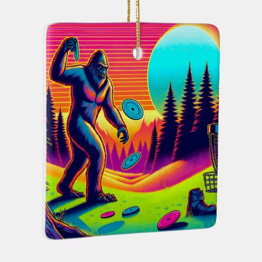 Darn Trees | Bigfoot Disc Golf Humor Keramisch Ornament (Rechts)