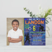 Dart foto uitnodigen Dart Pistool verjaardagsfeest Kaart (Staand voorkant)