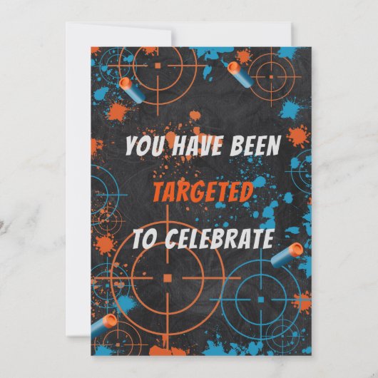 Dart Party Birthday Invitation | Dart-Pistool Kaart (Achterkant)