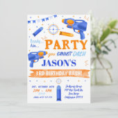 Dart Pistool Verjaardagsuitnodigingen Kaart (Staand voorkant)