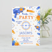 Dart Pistool Verjaardagsuitnodigingen Kaart (Staand voorkant)