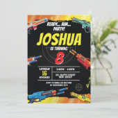 Dart War Game Verjaardag Uitnodiging. pistool spel Kaart (Staand voorkant)