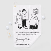 Dartboard in de slaapkamer. Funny Cartoon Golfhanddoek (Insitu)