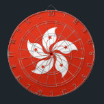 Dartboard met vlag van Hong Kong, China Dartbord<br><div class="desc">Verhoog je spel met ons dartbord met de vlag van Hong Kong! Dit dartbord is meer dan alleen een functioneel item; het is een viering van de levendige cultuur en het rijke erfgoed van Hong Kong. Het ontwerp toont prominent de iconische vlag van Hong Kong, waardoor dit dartbord een unieke...</div>