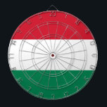 Dartboard met vlag van Hongarije Dartbord<br><div class="desc">Verbeter uw speelkamer met ons opvallende dartbord met de vlag van Hongarije! Dit dartbord is meer dan alleen een spelaccessoire; het is een viering van het rijke culturele erfgoed en de nationale trots van Hongarije. Het levendige ontwerp toont prominent de Hongaarse vlag, waardoor het een unieke en zinvolle manier is...</div>