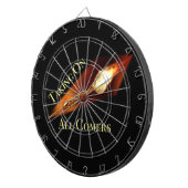 Darts Champion neemt alle komers over Dartbord (Voorkant Rechts)