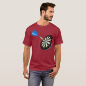 Darts Pijl met Dartbord in Bullseye T-shirt (Voorkant volledig)
