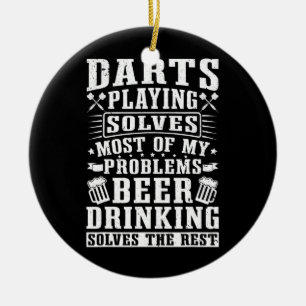 Darts spelen lost de meeste problemen op keramisch ornament