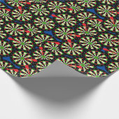 Darts Speler Dart Boards Patroon Verjaardag Cadeaupapier (Hoek)