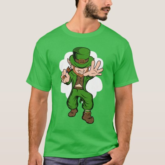 Darts Speler Leprechaun St. Patrick's Day Darts T-shirt (Voorkant)