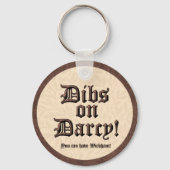 Da's op Darcy. Button Sleutelhanger (Voorkant)