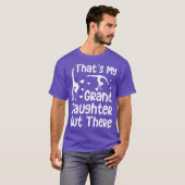 Dat is mijn kleindochter daar. t-shirt (Voorkant volledig)
