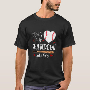 Dat is mijn kleinzoon daar, honkbal oma mot t-shirt