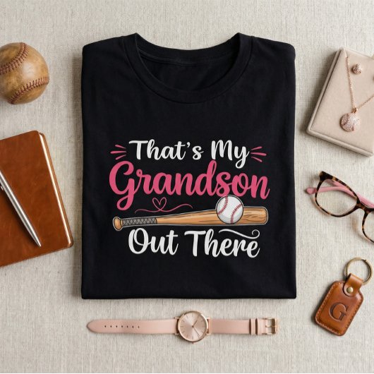 Dat is mijn kleinzoon daar honkbalend Tri-Blend shirt