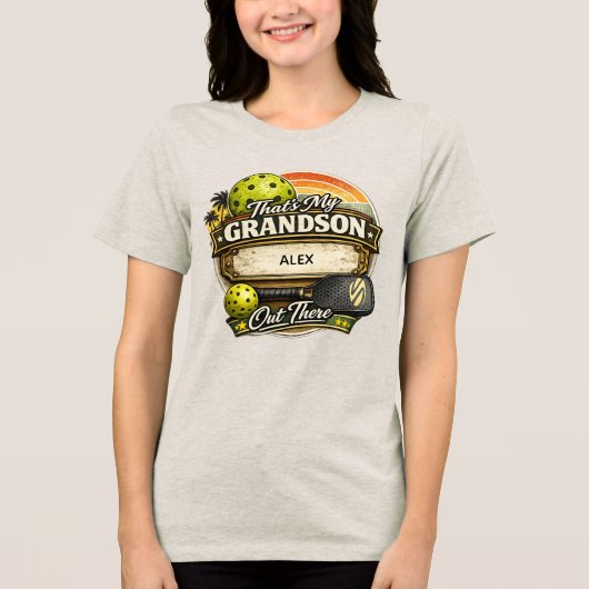 Dat is mijn kleinzoon daar Pickleball cadeau Tri-Blend Shirt (Voorkant)
