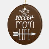 Dat voetbalmam citeert mam-citaat voor vrouwelijke keramisch ornament (Links)