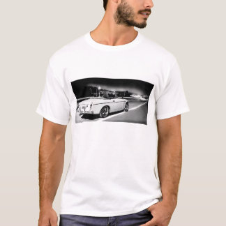 Datsun Roadster bij nacht. T-shirt