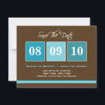 Datum blokkeert De datumkaart opslaan - Turquoise Save The Date<br><div class="desc">Geef je gasten een nieuwe en kische herinnering op je volgende trouwdag met deze gedurfde en kleurrijke opslagkaart. De optie van de magneet beschikbaar bij berryberrylief.com. Ook verkrijgbaar in Fuchsia Green.</div>