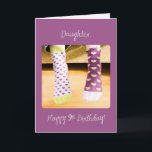 Daughter 9th Birthday Crazy Socks Kaart<br><div class="desc">Ik wens je mooie dochter een leuke en gekke tijd met deze leuke,  leuke en kleurrijke negende verjaardagskaart met een klein meisje dat gekke sokken draagt. Ze zal zeker graag deze kaart van je krijgen.</div>
