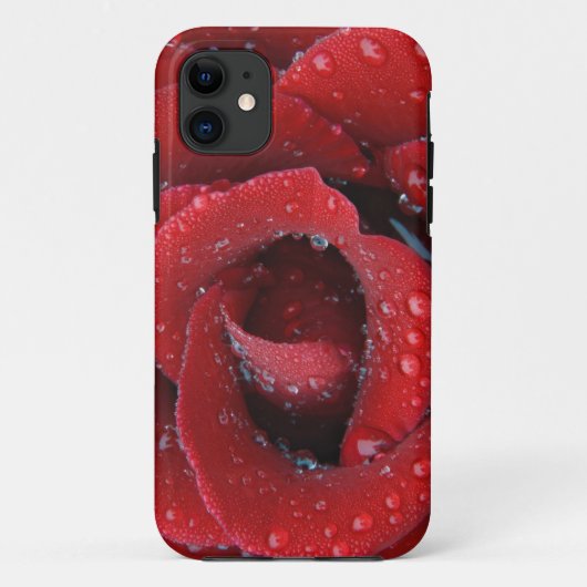 Dauw bedekte rode roos versiert grafsite in Case-Mate iPhone case (Achterkant)