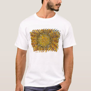Dauw druppel reflectie van bloem, Crescent City, T-shirt