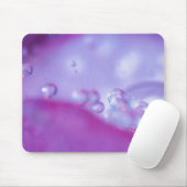 Dauw druppels op bloemblad abstract. muismat (Met muis)