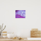 Dauw druppels op bloemblad abstract. poster (Keuken)