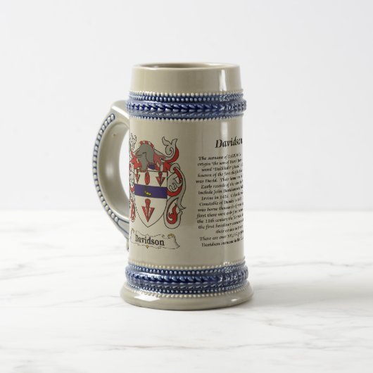 Davidson Family Coat of Arms op een Stein Bierpul (Voorkant links)