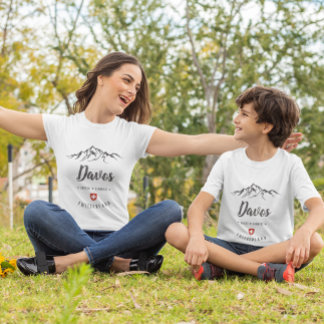 Davos, Zwitserland. Custom Mountain Adventure T-shirt