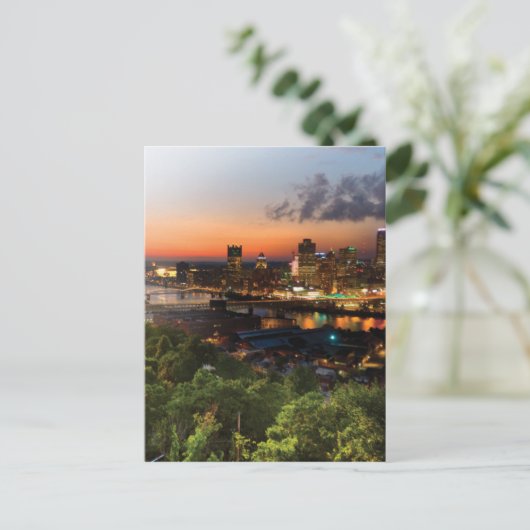 day-to-night-pgh-web.jpg briefkaart (Staand voorkant)